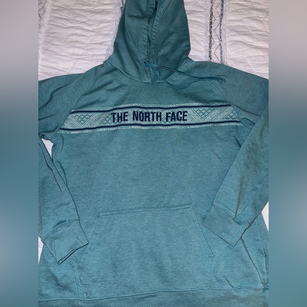 Women’s North Face Hoodie